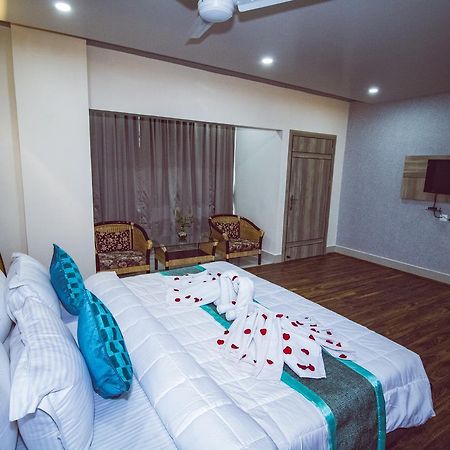 Hotel Welkin Residency Tezpur Экстерьер фото