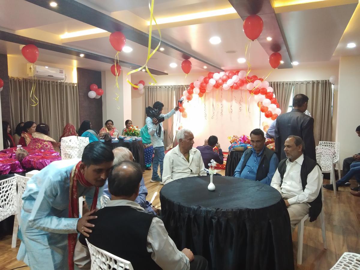 Hotel Welkin Residency Tezpur Экстерьер фото