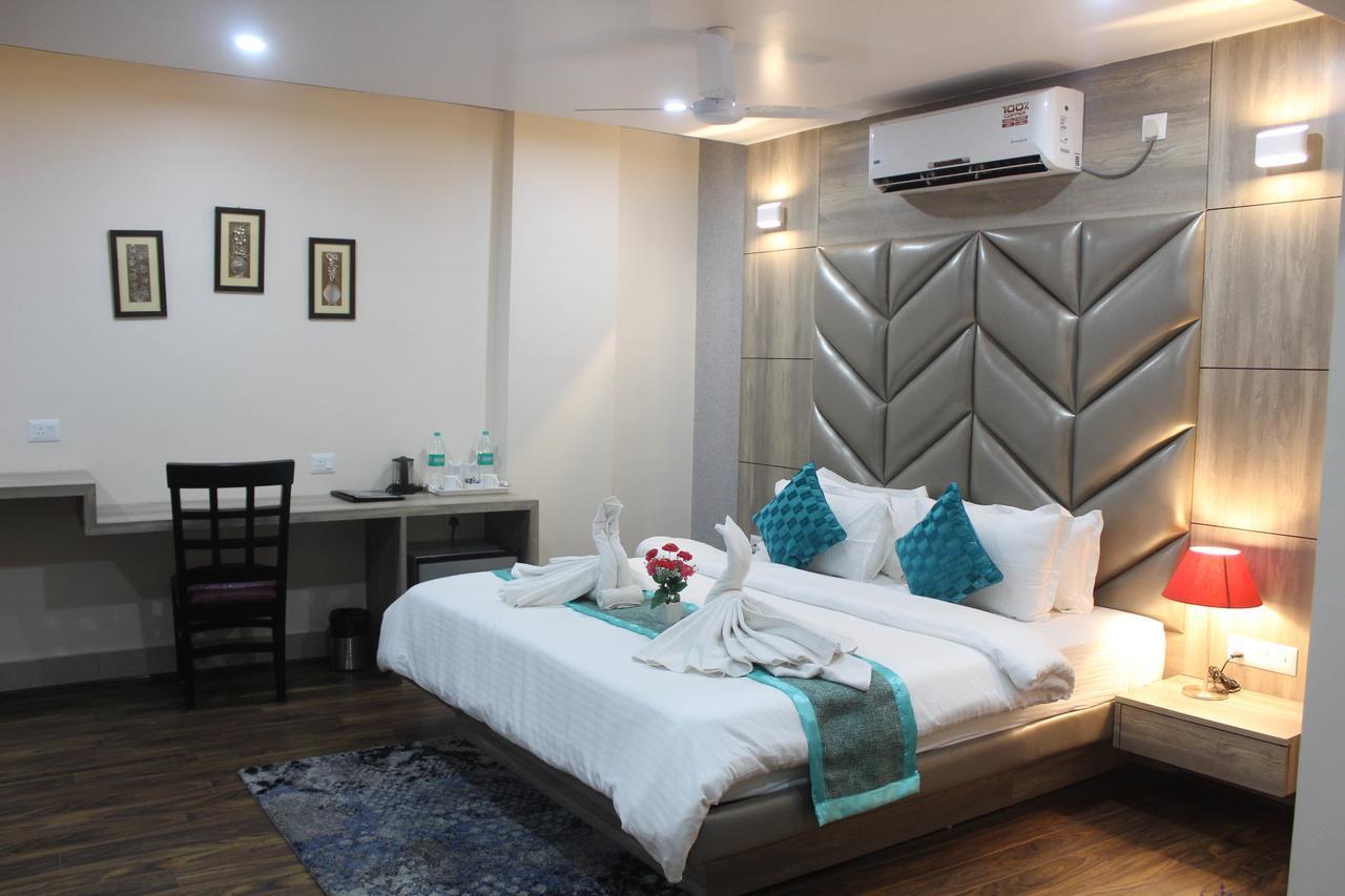 Hotel Welkin Residency Tezpur Экстерьер фото