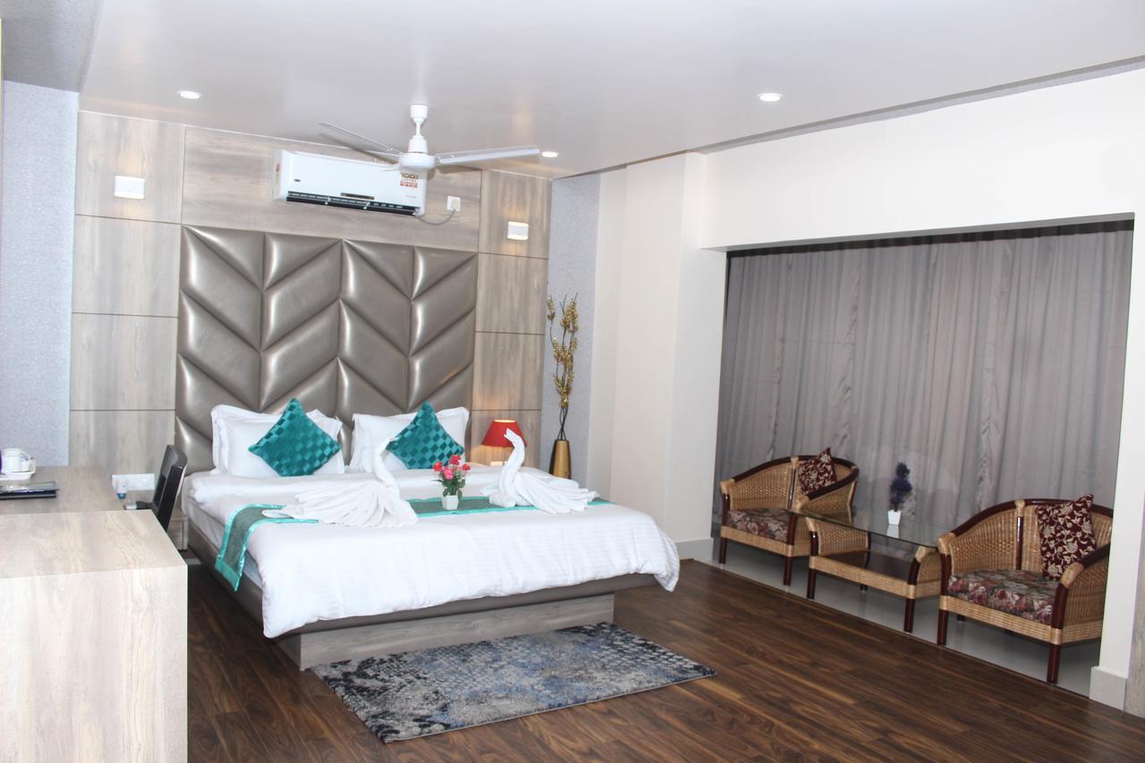 Hotel Welkin Residency Tezpur Экстерьер фото