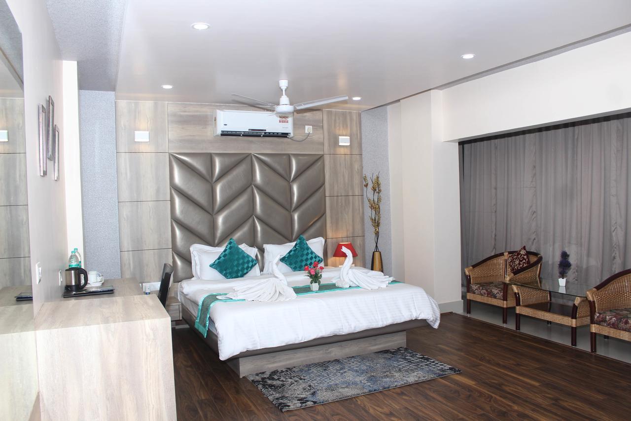 Hotel Welkin Residency Tezpur Экстерьер фото